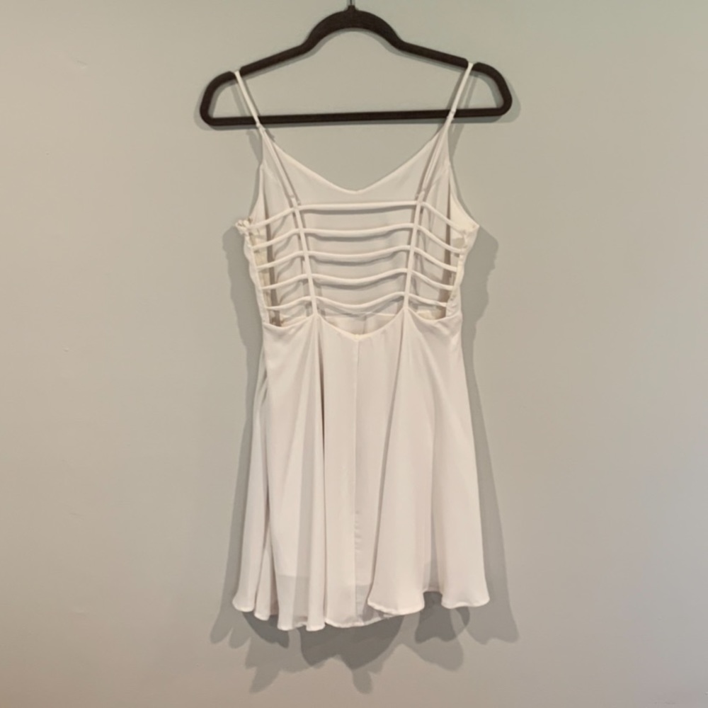 Preowned medium Lush white dress
